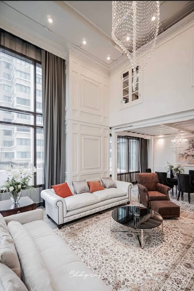 3-Bed 3-Bath 169 sqm Condo at The Emporio Place Near BTS Phrom Phong | Rent 120K THB / Sale 35.5M THB