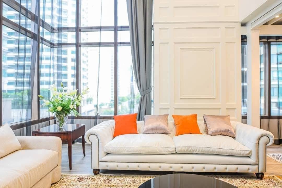 3-Bed 3-Bath 169 sqm Condo at The Emporio Place Near BTS Phrom Phong | Rent 120K THB / Sale 35.5M THB