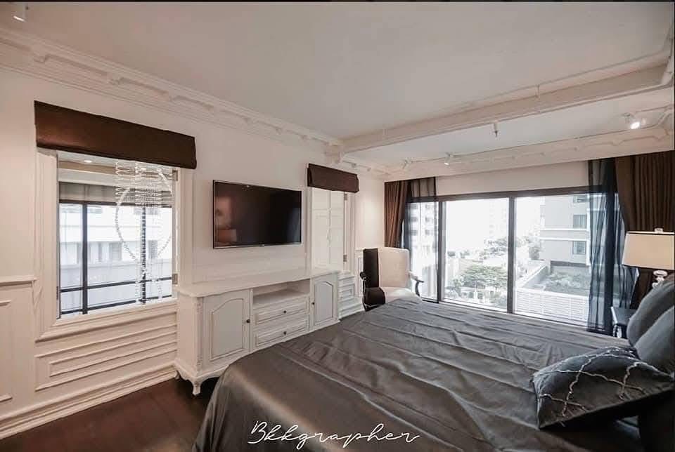 3-Bed 3-Bath 169 sqm Condo at The Emporio Place Near BTS Phrom Phong | Rent 120K THB / Sale 35.5M THB