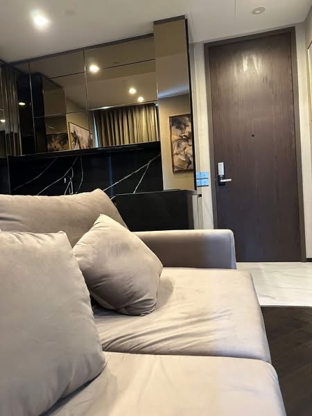 1-Bed 1-Bath 44 sqm Condo at The Esse Sukhumvit 36 Near BTS Thong Lo for Rent 55K THB