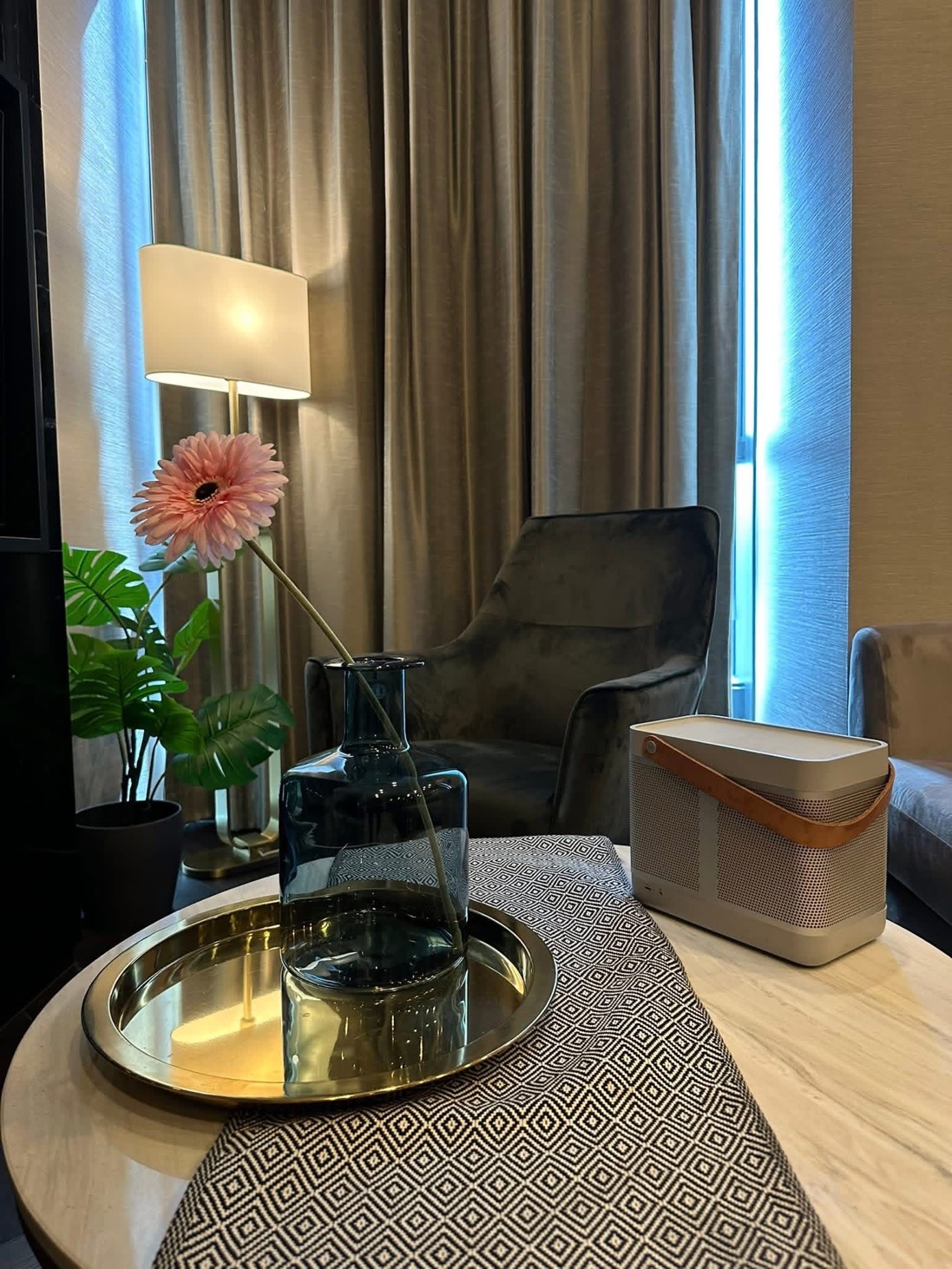 1-Bed 1-Bath 44 sqm Condo at The Esse Sukhumvit 36 Near BTS Thong Lo for Rent 55K THB