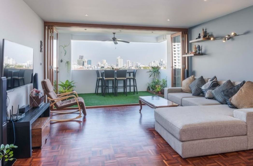 3-Bed 2-Bath 133 sqm Condo at D.S. Tower 2 near BTS Phrom Phong for Rent 58K THB