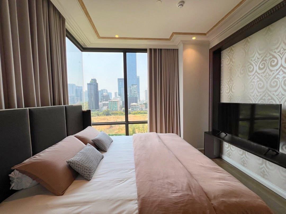 3-Bed 4-Bath 152 sqm Muniq Langsuan Condo Near BTS Chit Lom for Rent 220K THB or Sale 55M THB