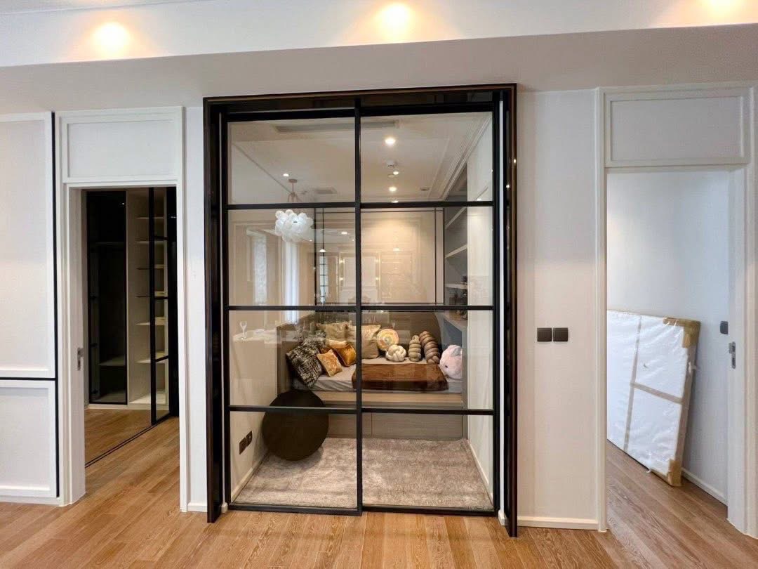 3-Bed 4-Bath 152 sqm Muniq Langsuan Condo Near BTS Chit Lom for Rent 220K THB or Sale 55M THB