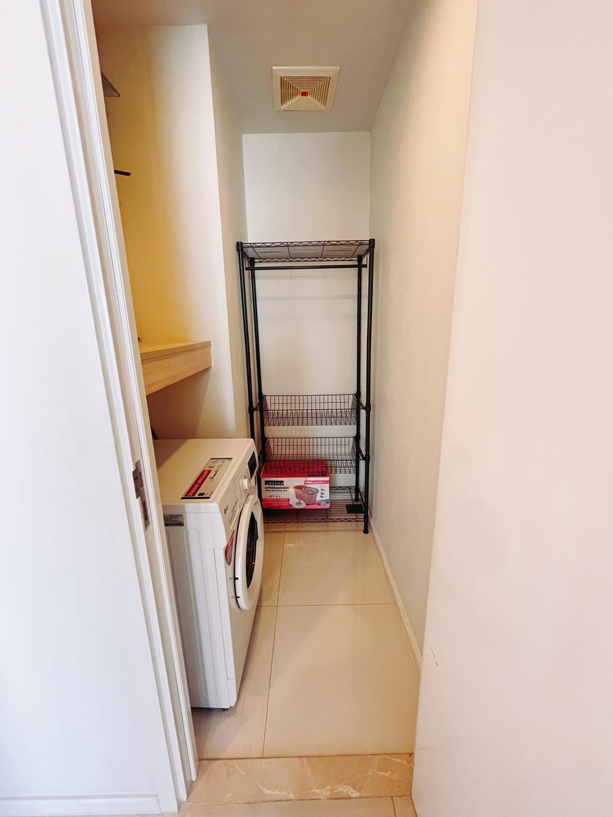 1-Bed 1-Bath 47 sqm Circle Living Prototype Condo Near MRT Phetchaburi for Rent 25K THB