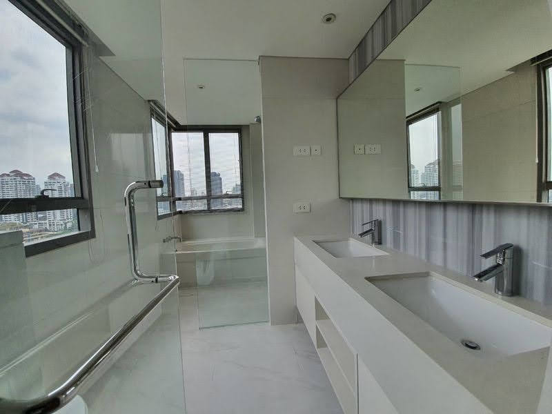 2-Bed 2-Bath 98 sqm AEQUA Sukhumvit 49 Condo Near BTS Thonglor for Rent 70K THB