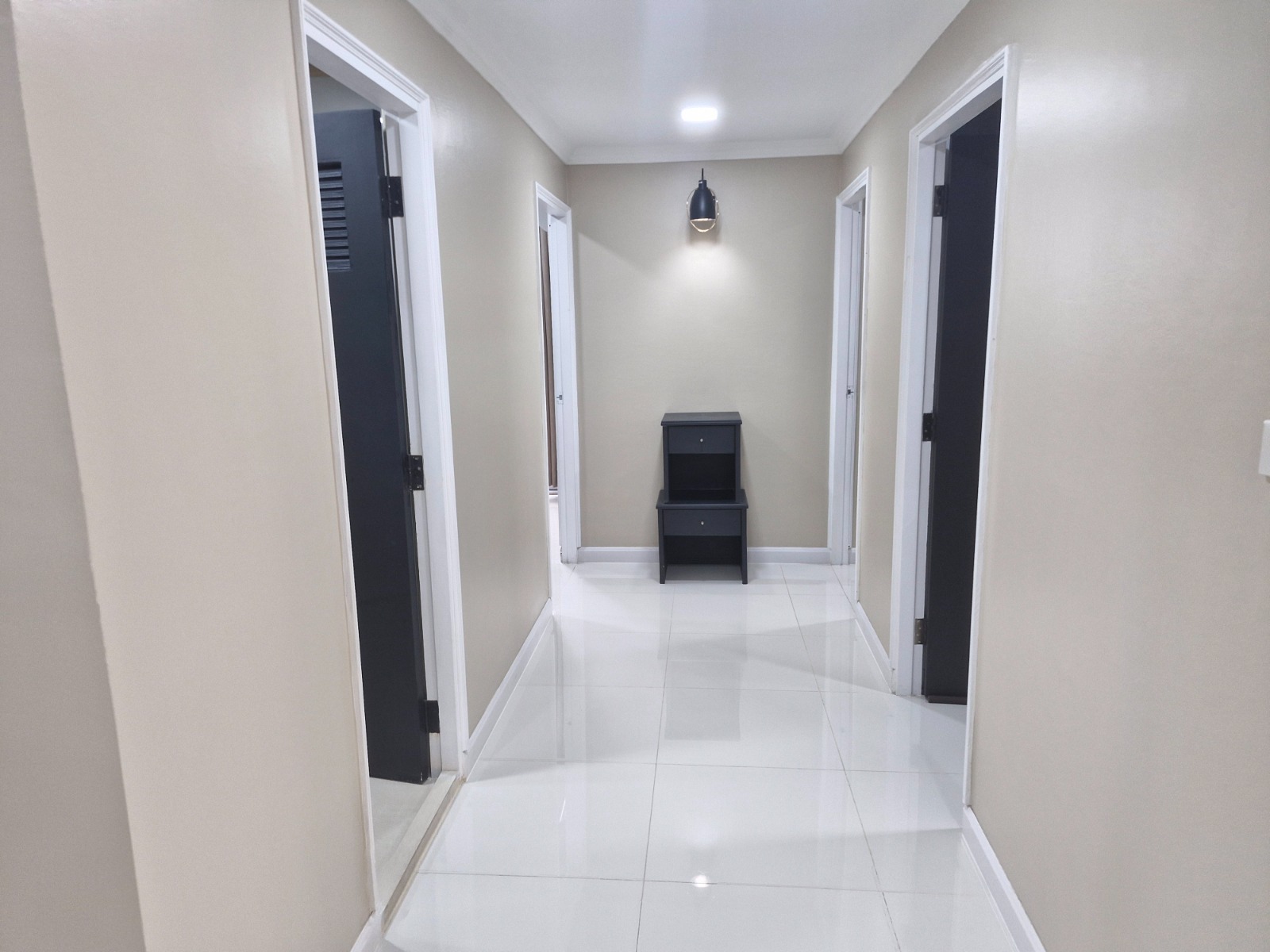 3-Bed 2-Bath 150 sqm D.S. Tower 2 Condo near Phrom Phong BTS for Rent 68K THB
