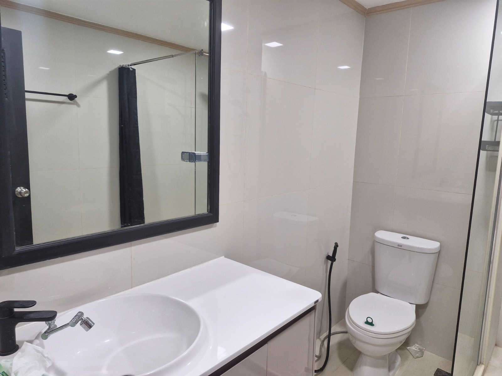 3-Bed 2-Bath 150 sqm D.S. Tower 2 Condo near Phrom Phong BTS for Rent 68K THB