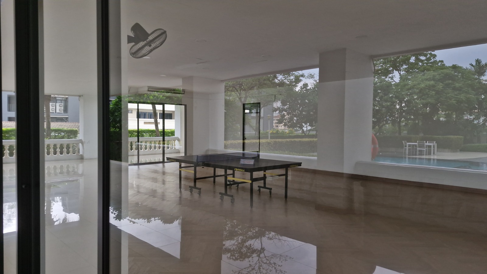 3-Bed 2-Bath 150 sqm D.S. Tower 2 Condo near Phrom Phong BTS for Rent 68K THB