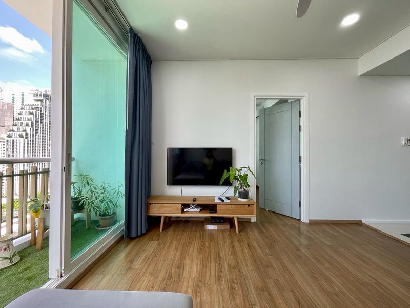 1-Bed 1-Bath 51 sqm Condo at Wind Sukhumvit 23 near BTS Asoke for Rent 32K THB / Sale 7.3M THB