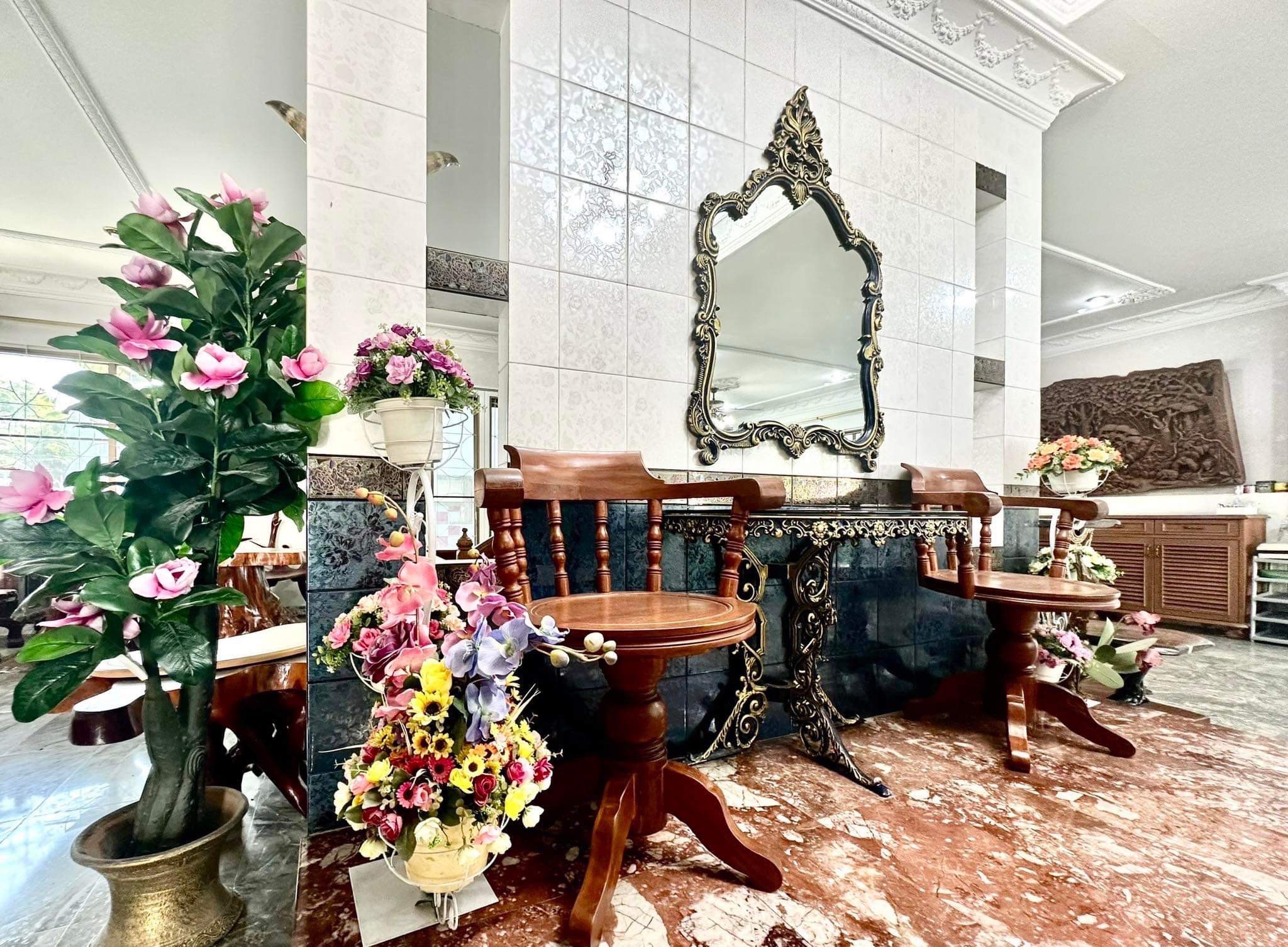 7-Bed 5-Bath 900 sqm House for Rent 90K THB at Borommaratchachonnani, Near BTS Bang Wa
