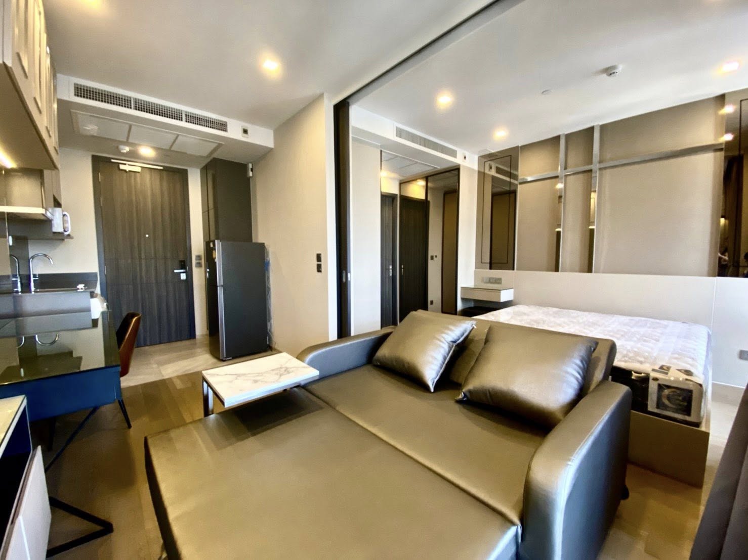 1-Bed, 1-Bath, 35 sqm, Ashton Asoke Condo, for Rent, 35K THB, Next to Sukhumvit MRT