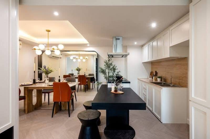 3-Bed 3-Bath Condo 117 sqm at LE NICE EKKAMAI Near BTS Ekkamai for Sale 13.9M THB