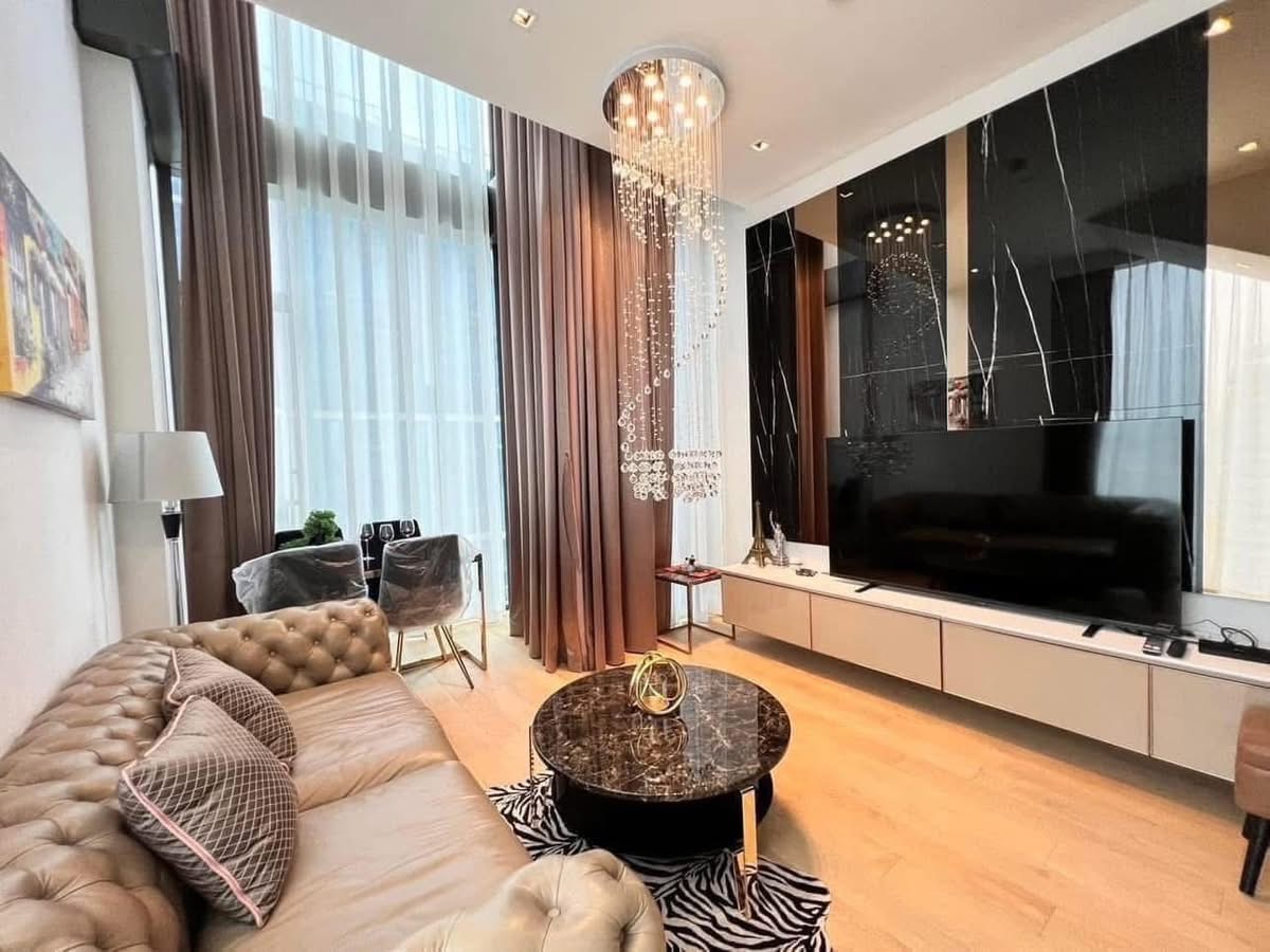 1-Bed 1-Bath Duplex Condo 51 sqm at 28 Chidlom near BTS Chidlom for Rent 55K THB