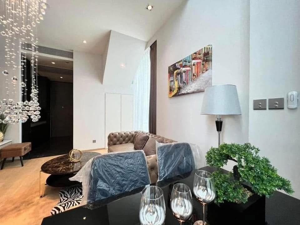 1-Bed 1-Bath Duplex Condo 51 sqm at 28 Chidlom near BTS Chidlom for Rent 55K THB
