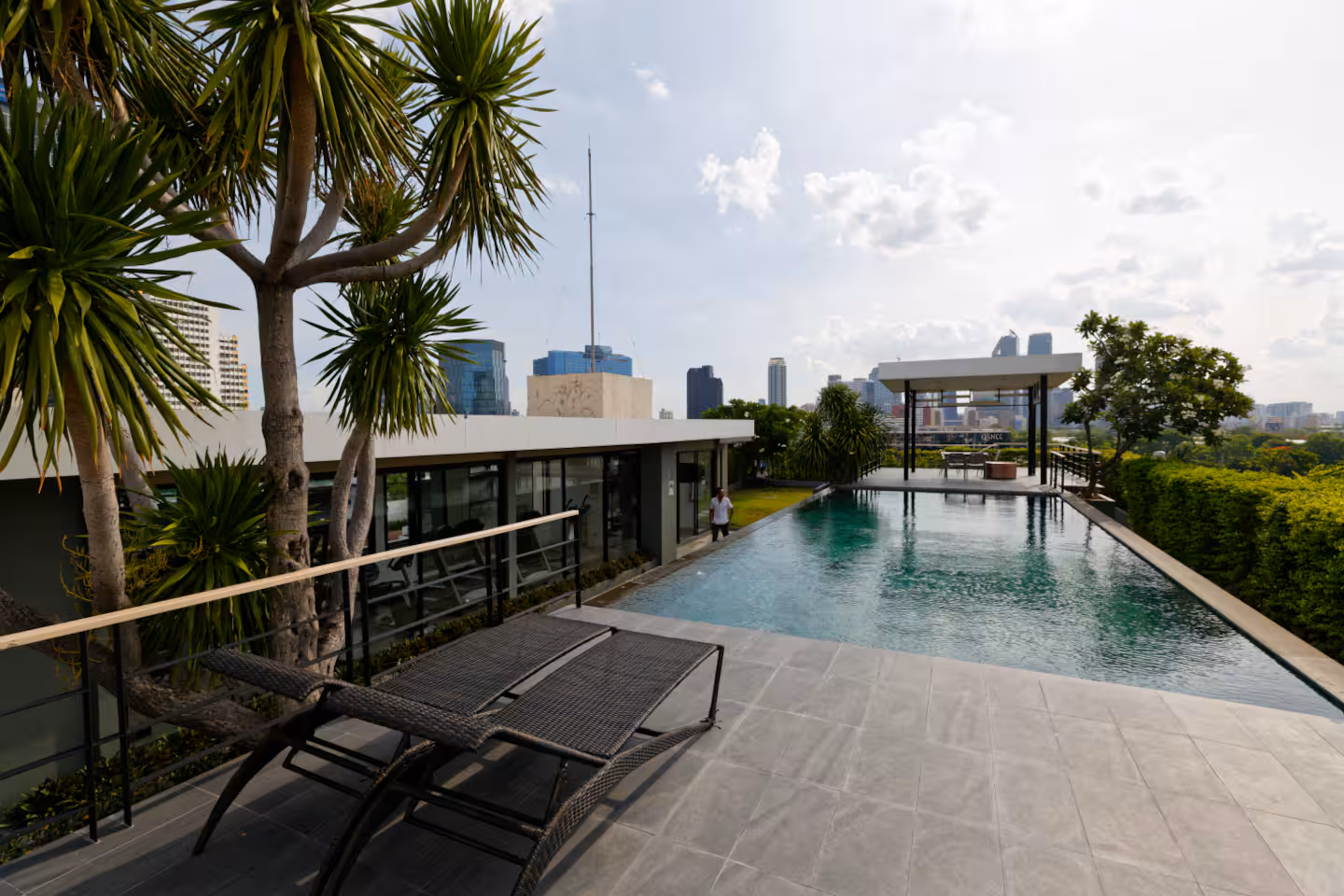 1-Bed 1-Bath Condo 38 sqm at XVI The Sixteenth near MRT Queen Sirikit for Rent 20K THB