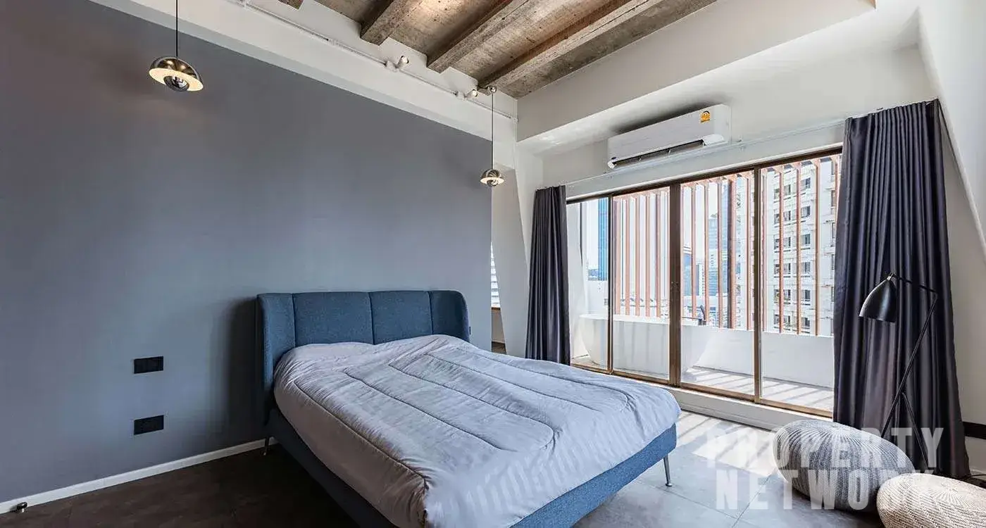 1-Bed 2-Bath 129 sqm Diamond Tower Condo near BTS Chong Nonsi for Sale 15.5M THB