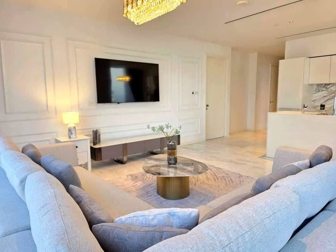 2-Bed 3-Bath 117 sqm Four Seasons Condo Near BTS Saphan Taksin for Rent 300K THB