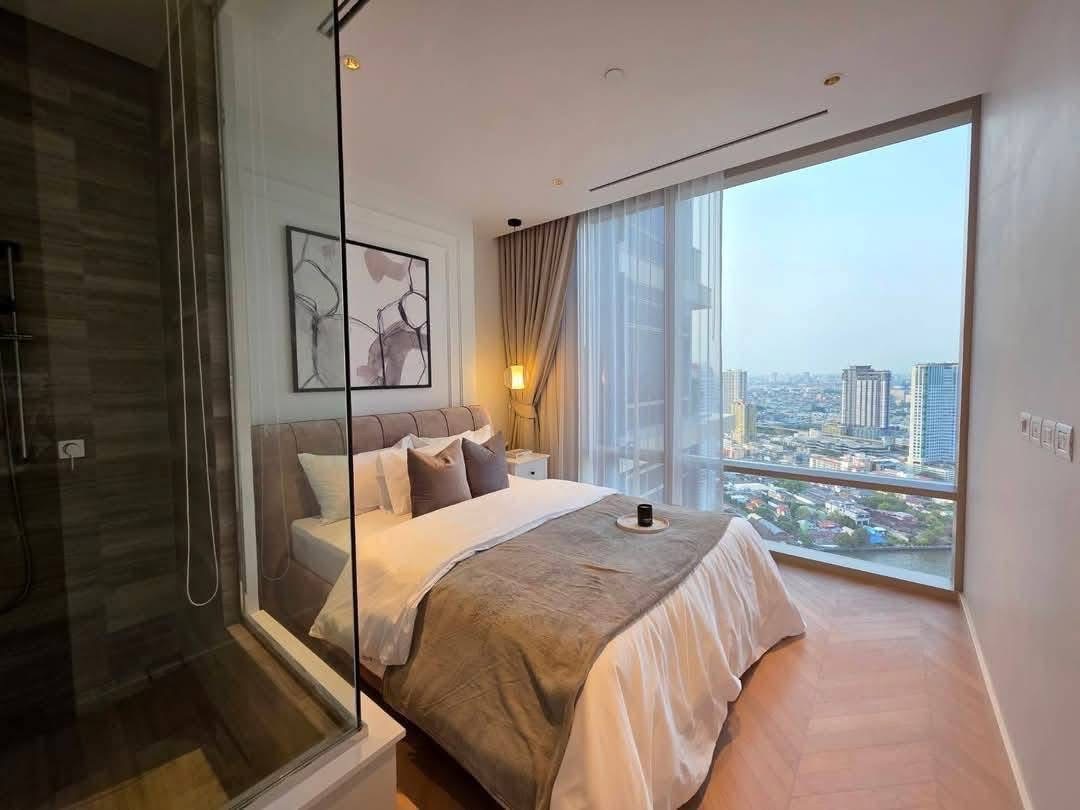 2-Bed 3-Bath 117 sqm Four Seasons Condo Near BTS Saphan Taksin for Rent 300K THB