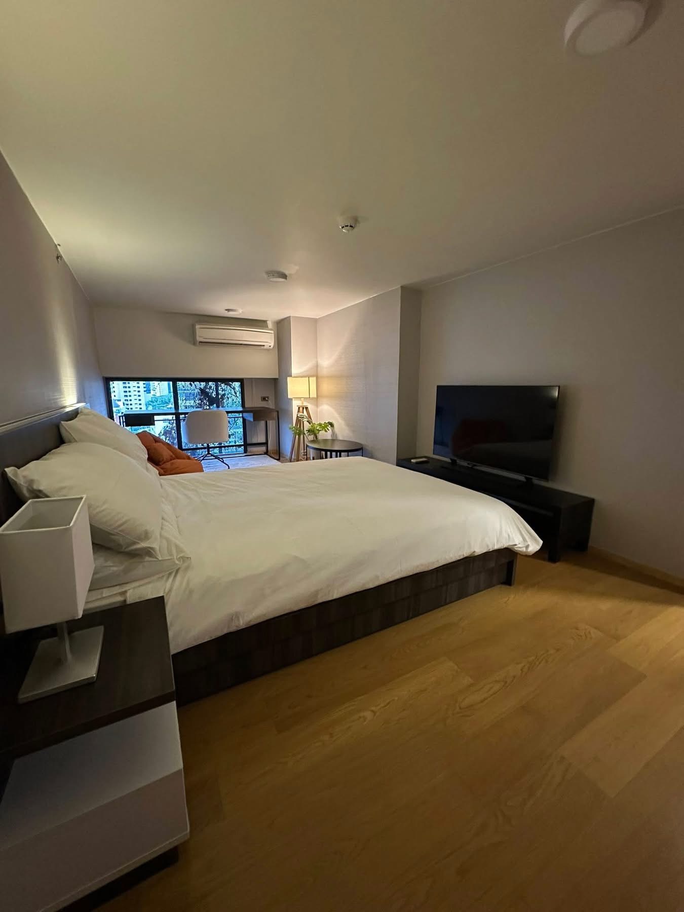 3-Bed 2-Bath 130 sqm Siamese Exclusive Sukhumvit 31 Condo Near BTS Phrom Phong for Rent 140K THB