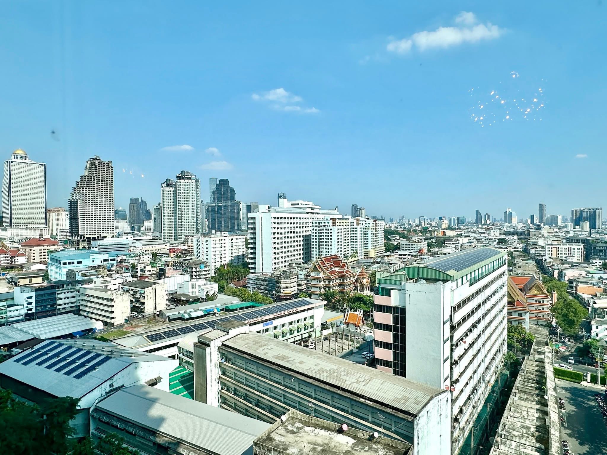 3-Bed 4-Bath 250 sqm Four Seasons Condo near BTS Saphan Taksin for Rent 380K THB