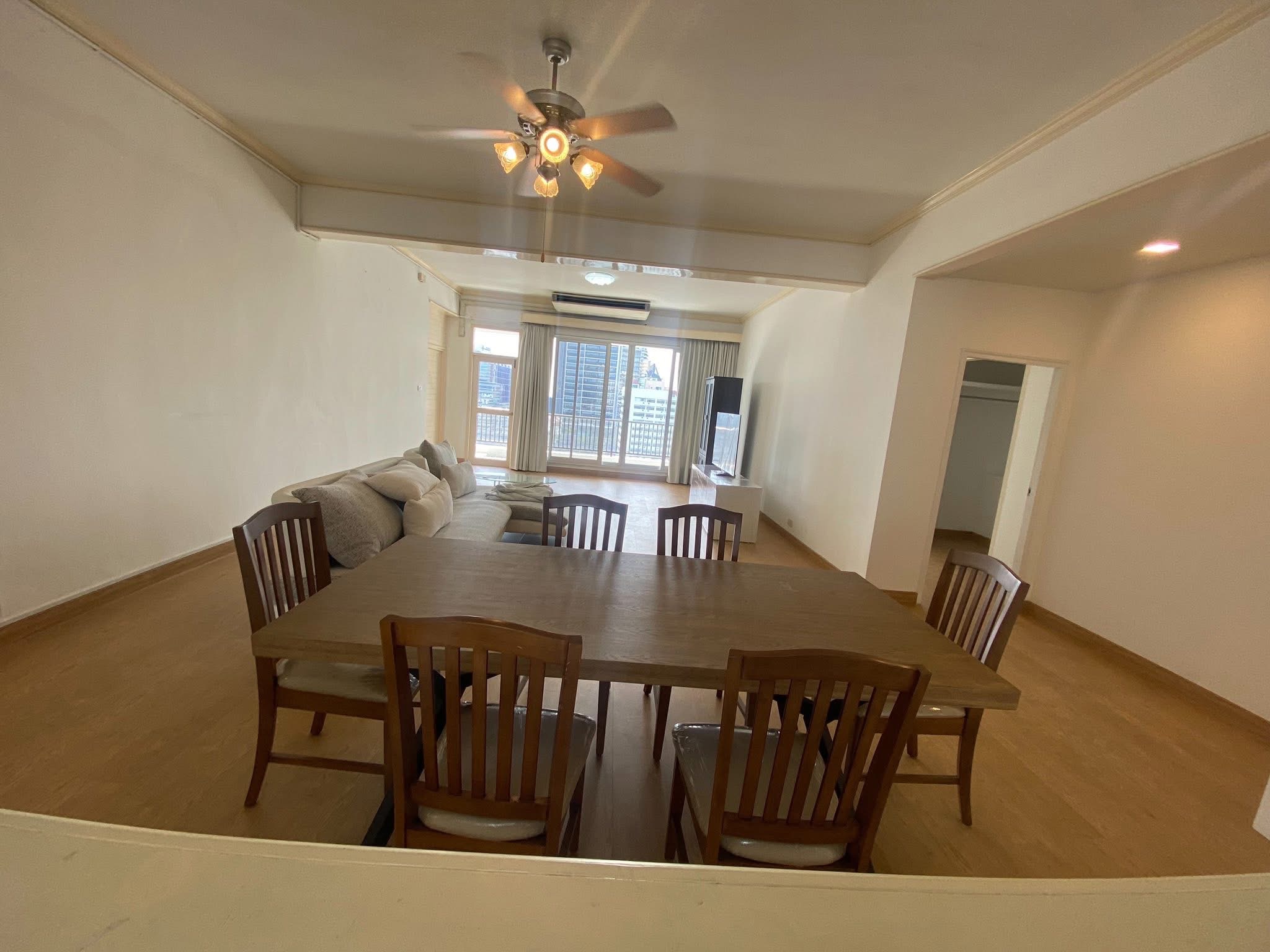 4-Bed 4-Bath 250 sqm KC Court Apartment Near BTS Thong Lo for Rent 80K THB