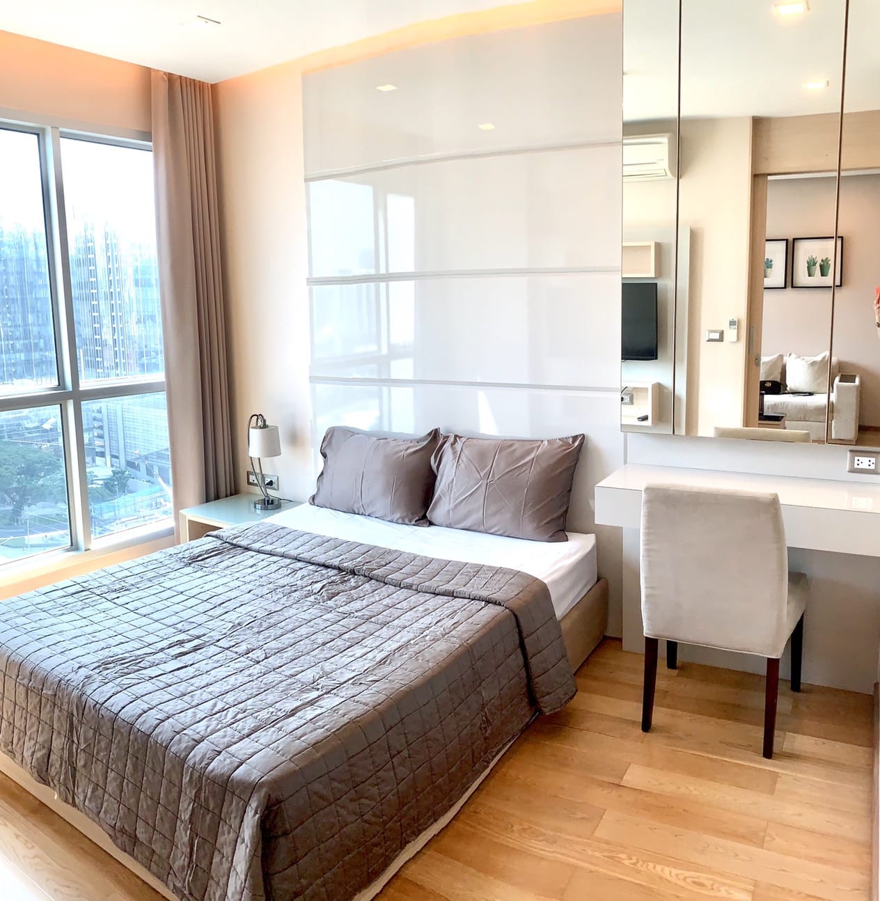 1-Bed 1-Bath 45 sqm Condo at The Address Asoke near MRT Phetchaburi for Rent 26K THB/month