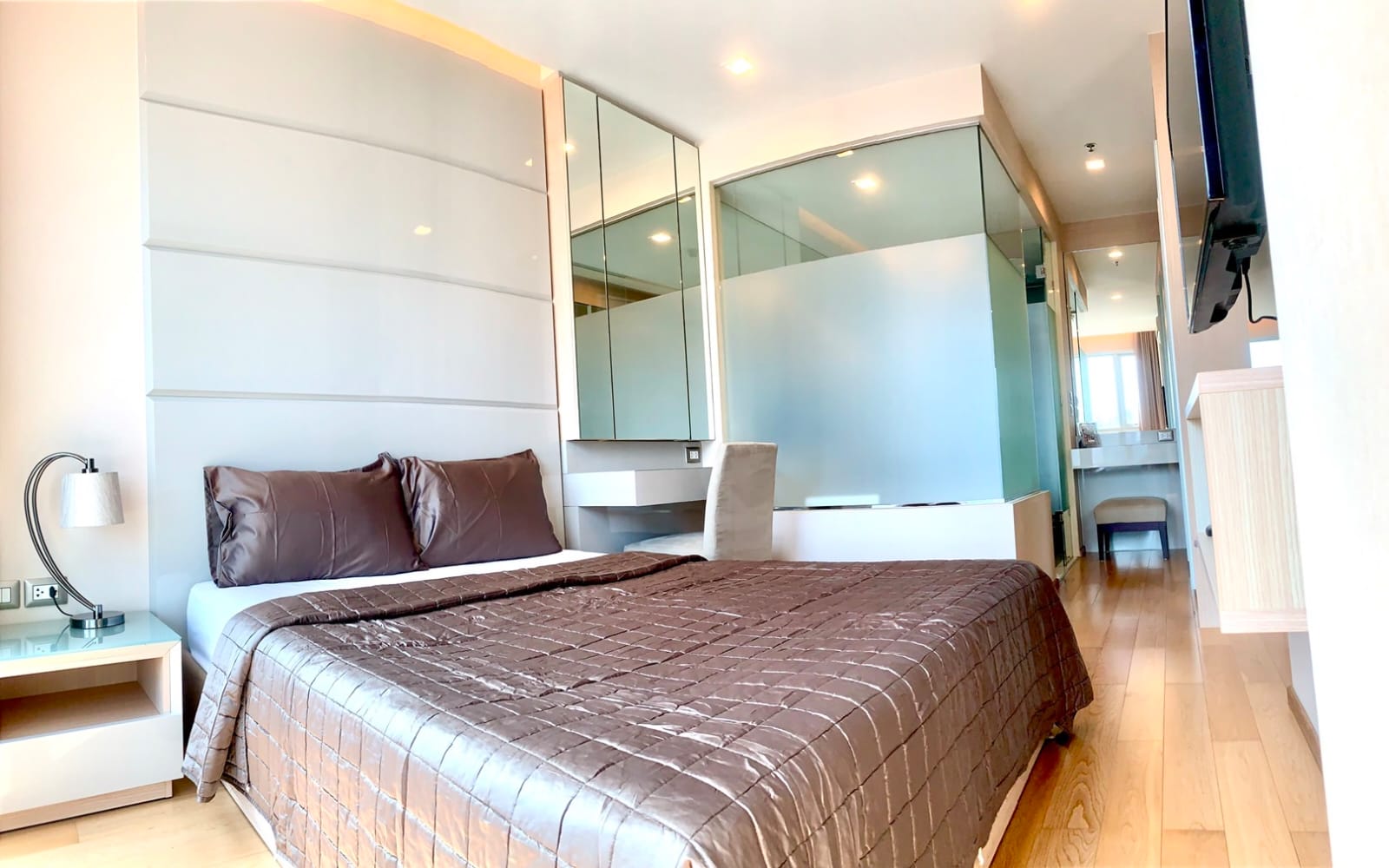 1-Bed 1-Bath 45 sqm Condo at The Address Asoke near MRT Phetchaburi for Rent 26K THB/month