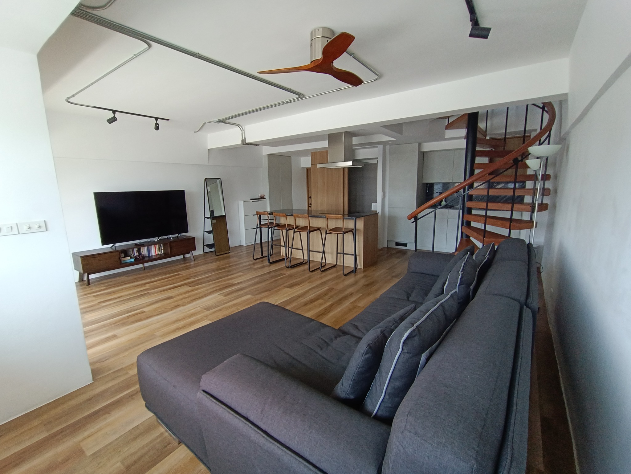 2-Bed 2-Bath 96 sqm Condo at Thong Lo Tower near BTS Thong Lo for Sale 11M THB