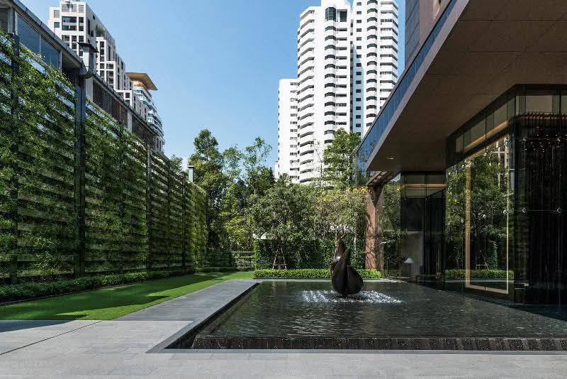2-Bed 2-Bath 137 sqm Condo at VITTORIO Sukhumvit 39 near BTS Phrom Phong for Rent 180K THB