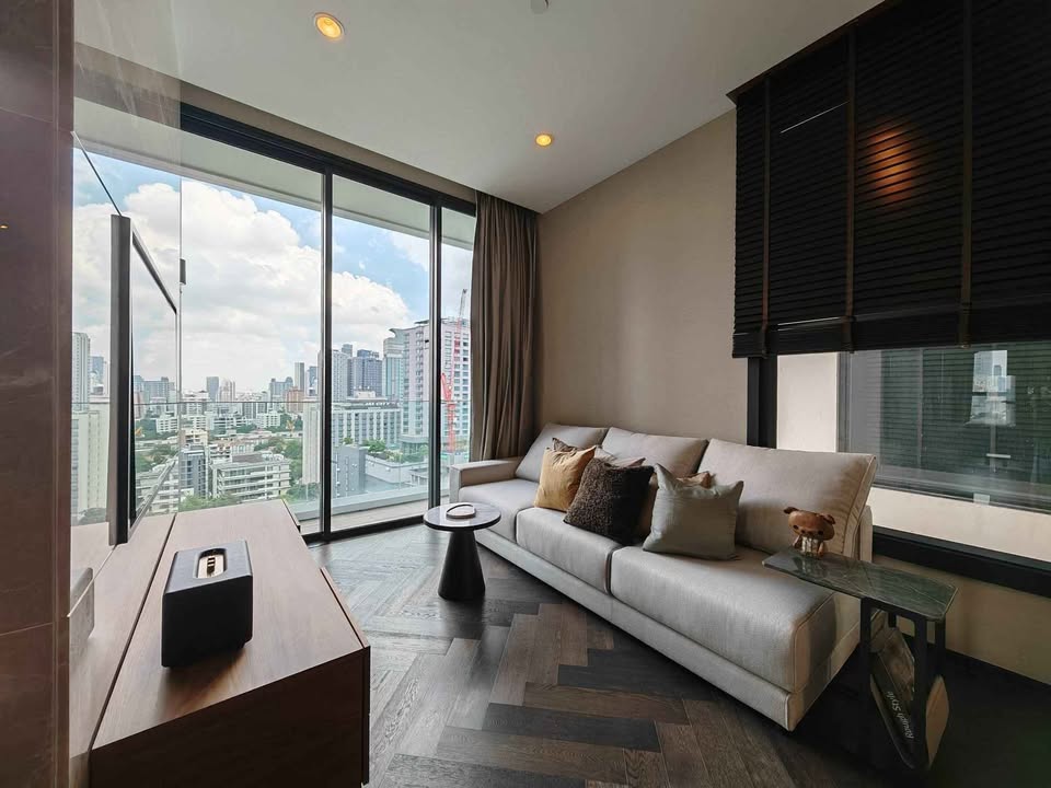2-Bed 2-Bath 72 sqm THE ESSE Sukhumvit 36 Condo Near BTS Thonglor for Rent 80K THB