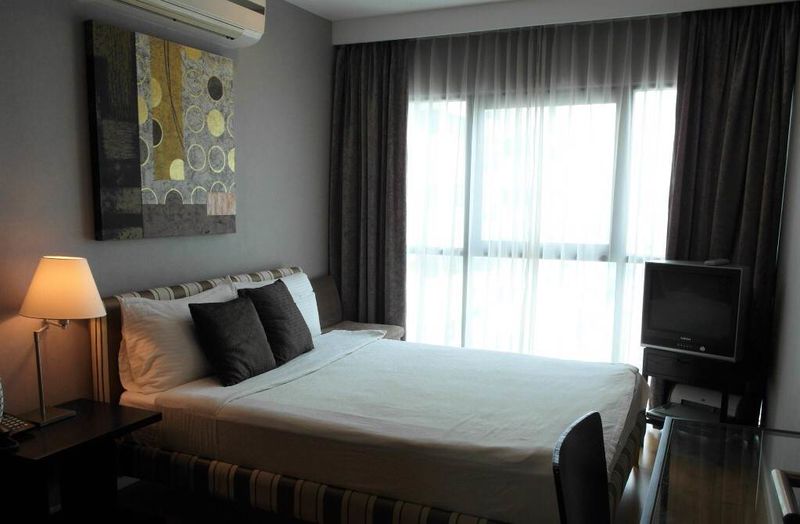2-Bed 2-Bath 78.3 sqm Condo at Sathorn Garden Near BTS Sala Daeng for Rent 50K THB/month