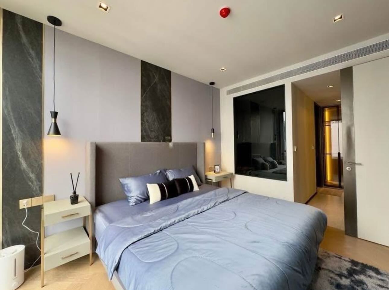 1-Bed 1-Bath 53 sqm Condo at The Reserve Hideaway Ekkamai near BTS Ekkamai for Rent 58K THB or Sale 13.9M THB