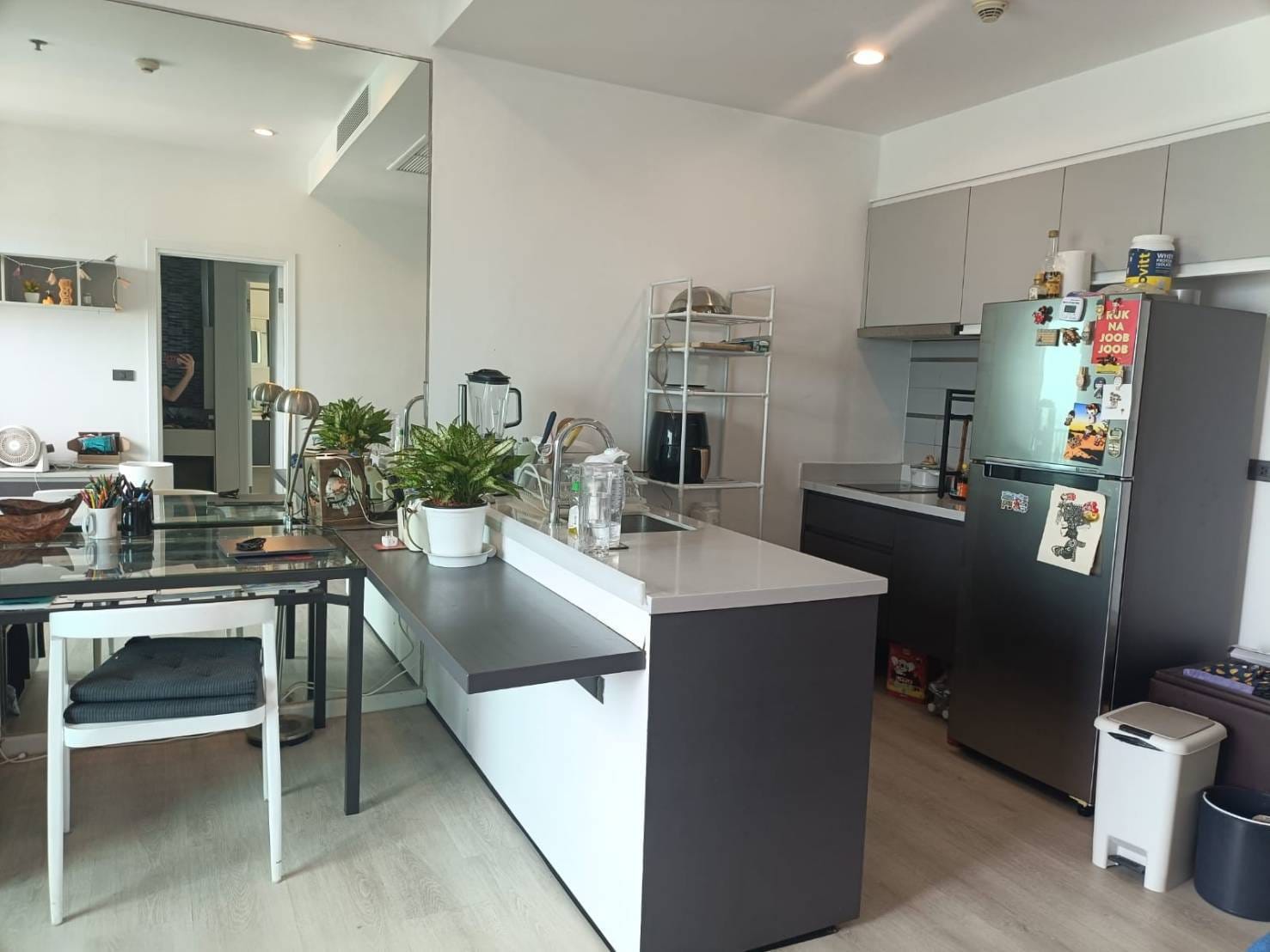 1-Bed 1-Bath 42 sqm River View Condo Near BTS Phra Khanong for Rent 24,500 THB