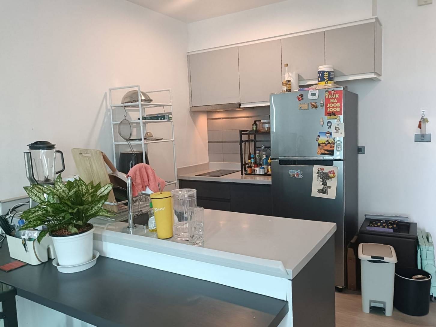 1-Bed 1-Bath 42 sqm River View Condo Near BTS Phra Khanong for Rent 24,500 THB